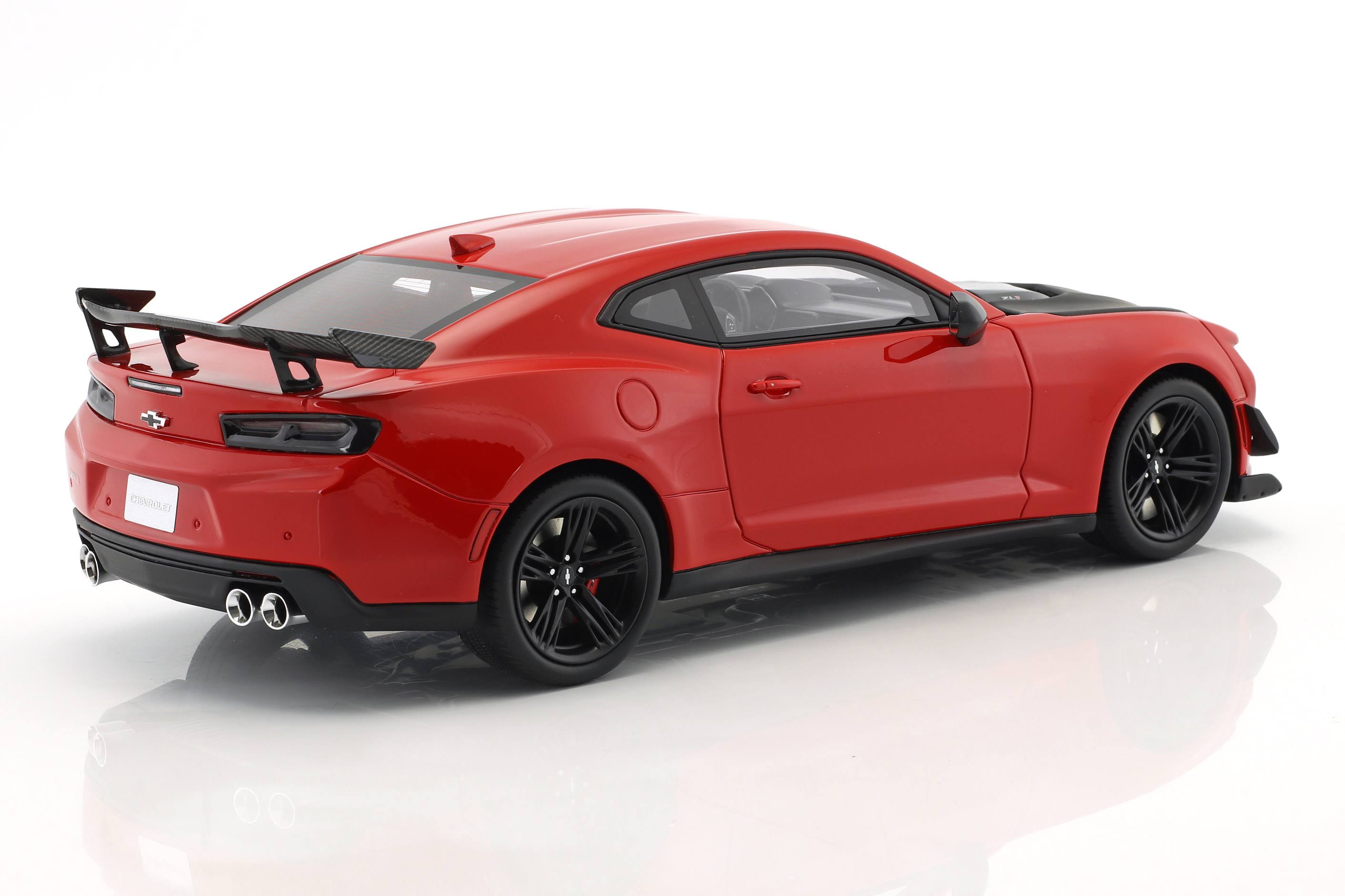 Red Resin Model Car Scale: 1:18 X391
