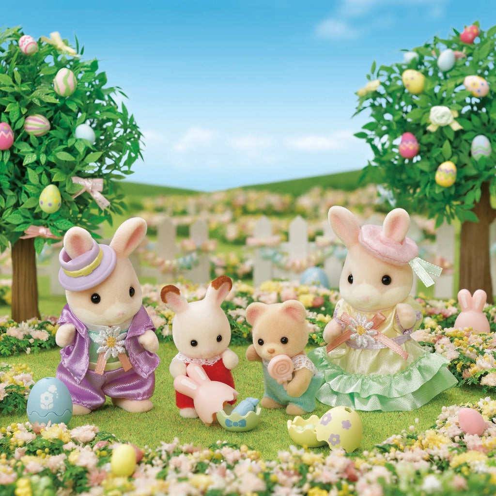Easter Celebration Dollhouse Playset with 2 Collectible Figures and Accessories Q910494