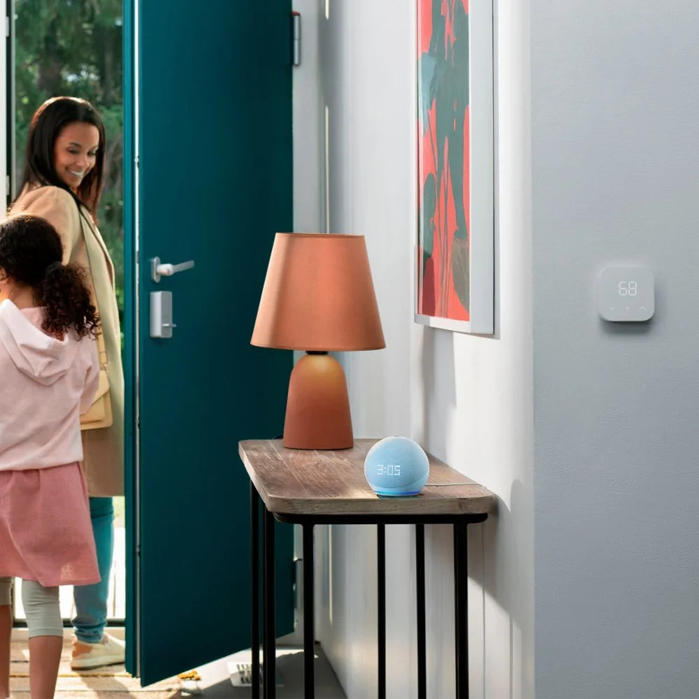 White Smart Speaker with Clock Q1196