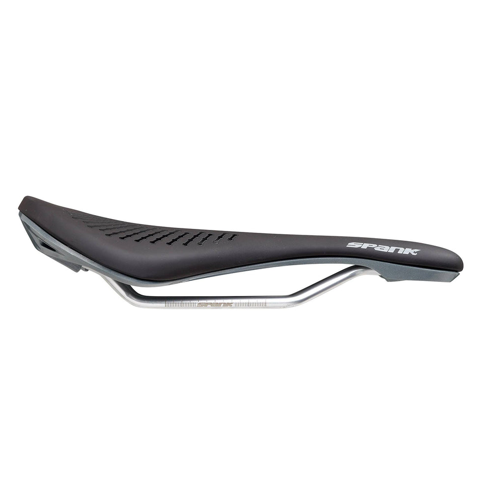Saddle (Black/Red) F999