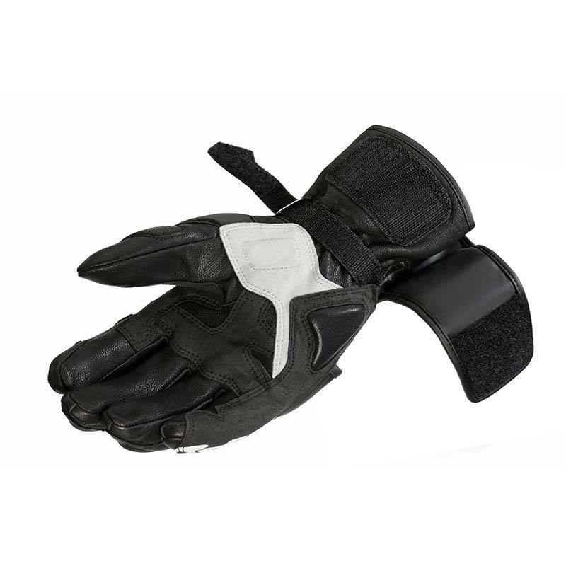 Black-Green Gloves A980828