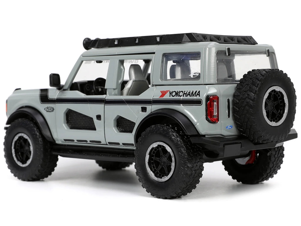 1/24 Diecast Model Car C8628