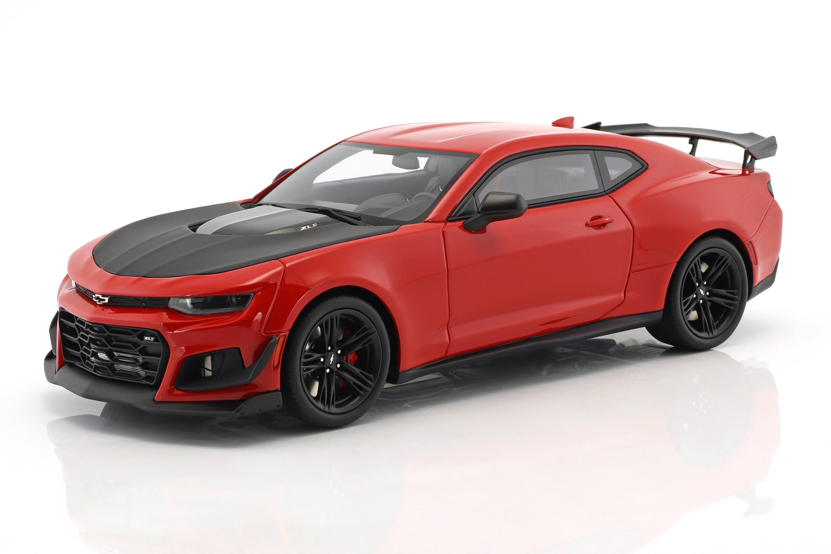 Red Resin Model Car Scale: 1:18 X391