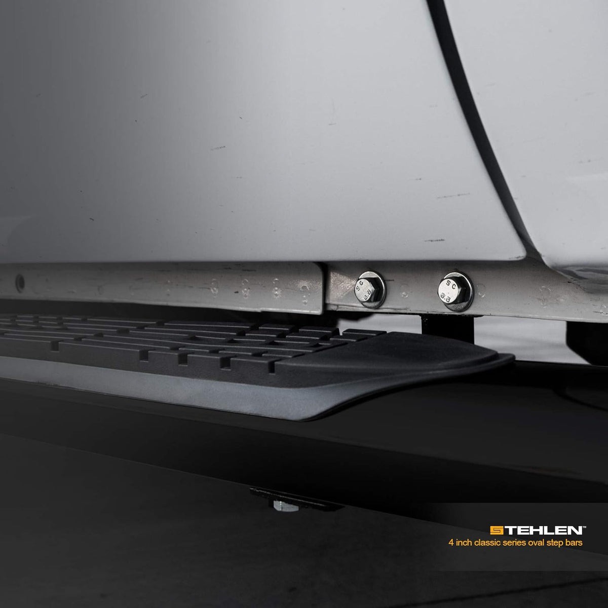 4 Oval Side Step Nerf Bars Black A674