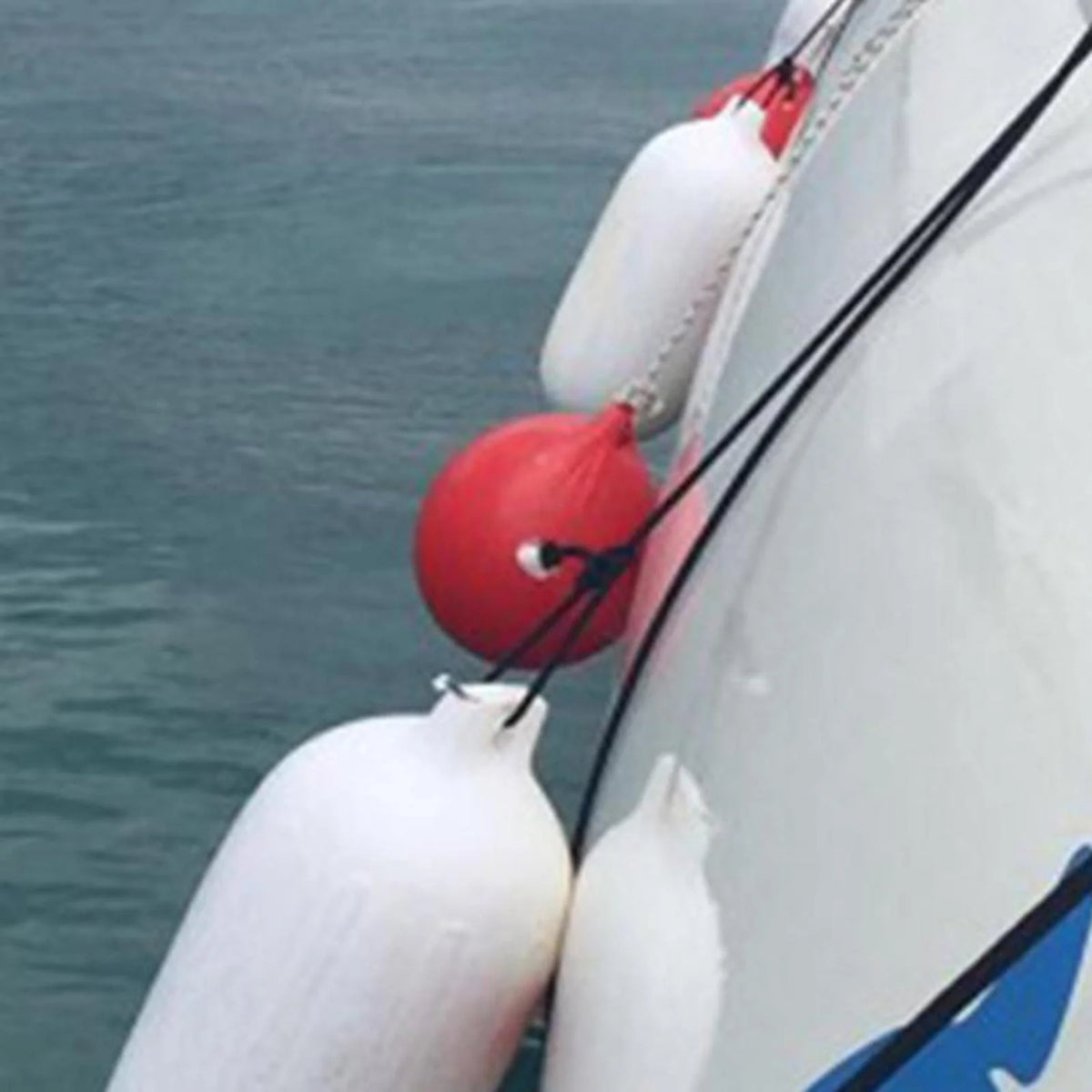 2 Pieces Inflatable PVC Dock Protection Buoy with 2m White Rope S247