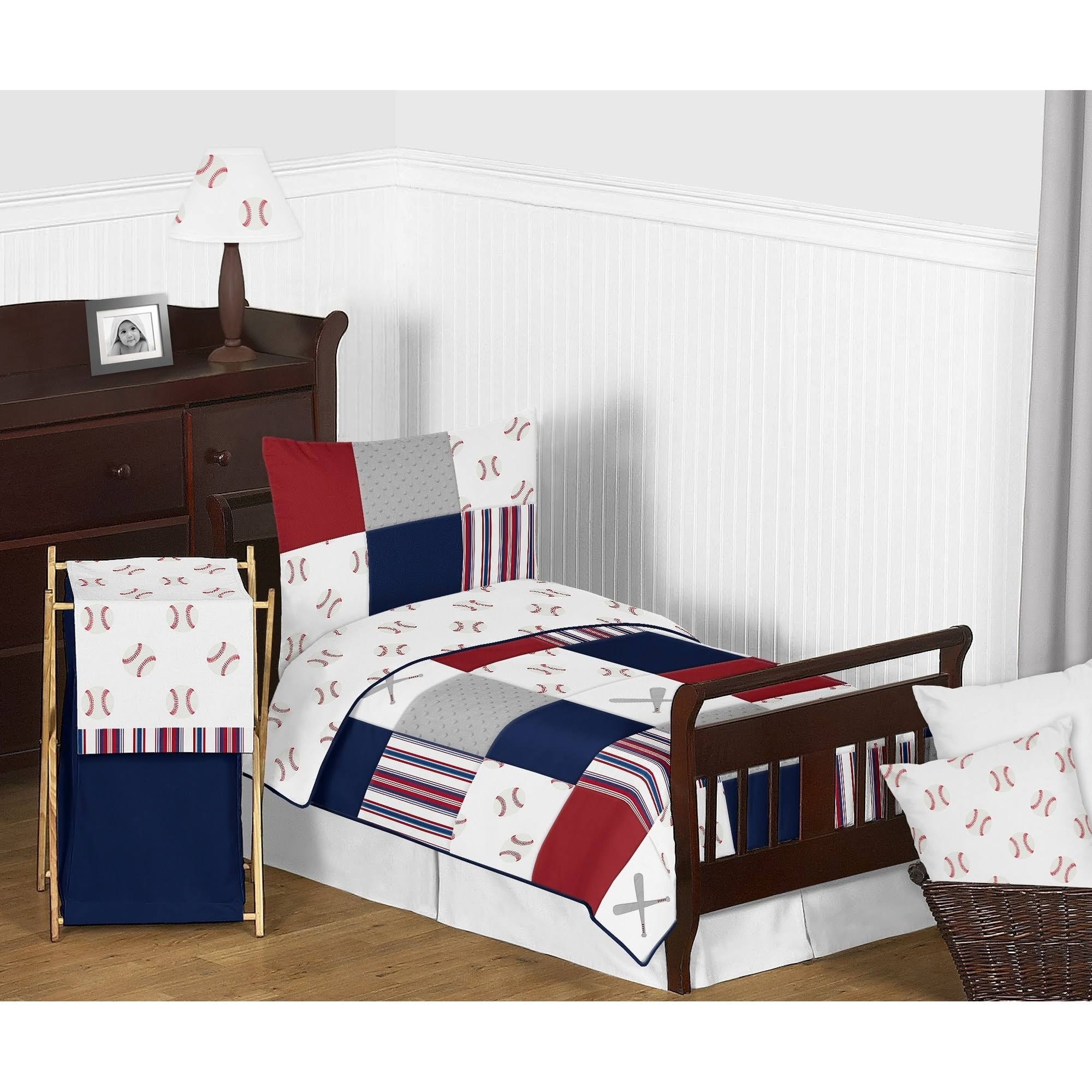 Red/White 5-Piece Toddler Bedding Set B238539