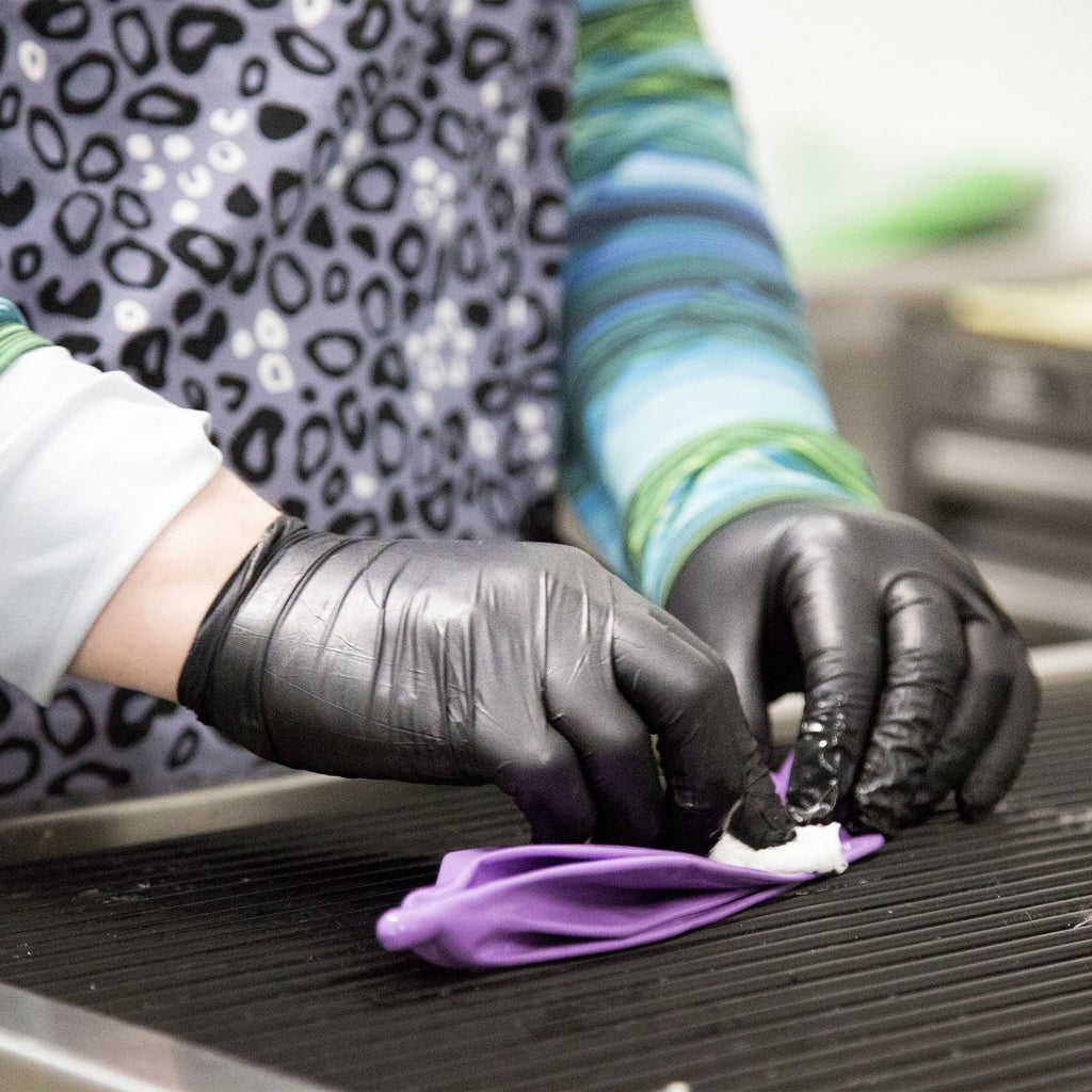 Black Nitrile Exam Gloves (Case of 1000) - Small C682