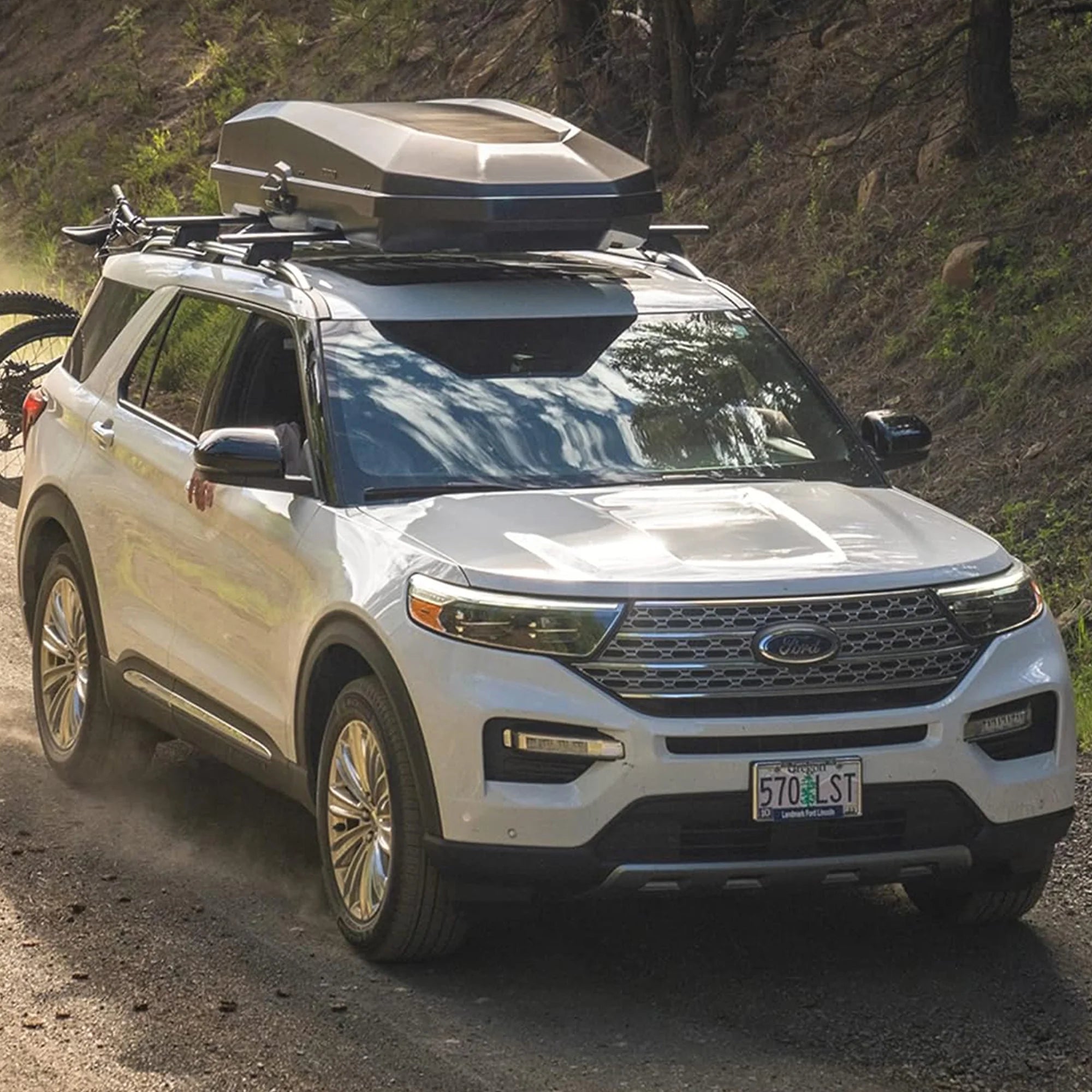 Black Rooftop Cargo Carrier Box I86523
