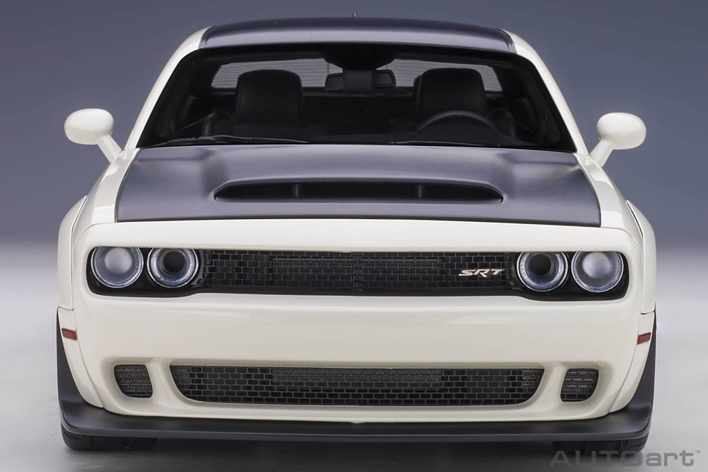 White and Satin Black 1/18 Model Car A634734
